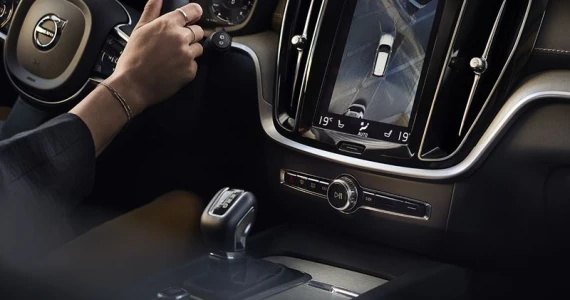 รูปภาพ วอลโว่ Volvo-V60 Recharge T8 AWD R-Design Expression-ปี 2020