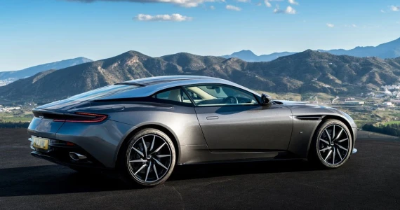 รูปภาพ แอสตัน มาร์ติน Aston Martin DB11 Coupe ปี 2016
