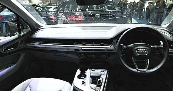 รูปภาพ อาวดี้ Audi Q7 45 TFSI quattro S line ปี 2017