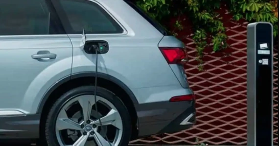 รูปภาพ อาวดี้ Audi Q7 60 TFSI e quattro S line Black Edition ปี 2022