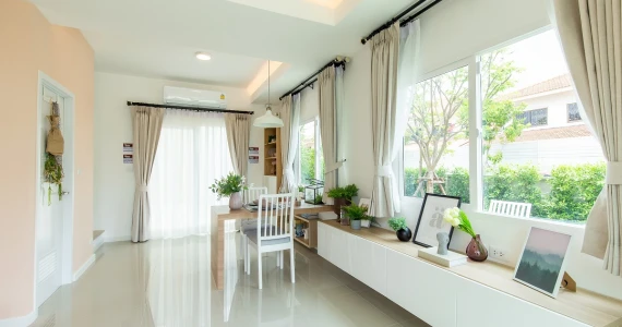 รูปภาพ กัสโต้ สุขสวัสดิ์ - ประชาอุทิศ (Gusto Suksawat - Prachautit)