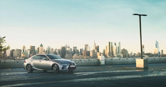 รูปภาพ เลกซัส Lexus IS 300h Premium ปี 2017