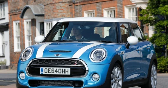 รูปภาพ มินิ Mini Hatch 5 Door Cooper SD ปี 2014