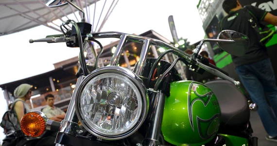 รูปภาพ คาวาซากิ Kawasaki Vulcan 900 Custom ปี 2013