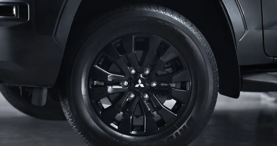รูปภาพ มิตซูบิชิ Mitsubishi Triton Double Cab Plus 2.4 Ultra AT Black Edition ปี 2024
