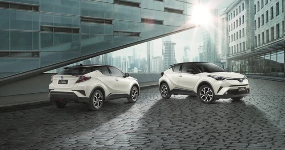 รูปภาพ โตโยต้า Toyota C-HR HV Mid ปี 2019