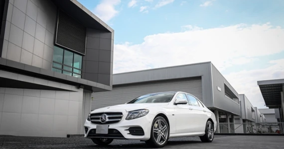 รูปภาพ เมอร์เซเดส-เบนซ์ Mercedes-benz E-Class E 300 e Avantgarde ปี 2019