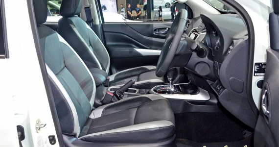 รูปภาพ นิสสัน Nissan Navara NP300 Double Cab Calibre V Sportech 7AT ปี 2015