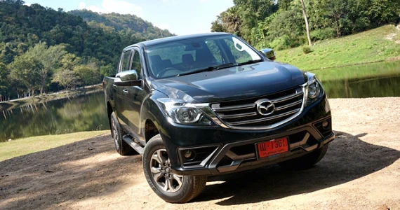 รูปภาพ มาสด้า Mazda BT-50 PRO THUNDER DBL Hi-Racer 2.2L 6AT ปี 2018
