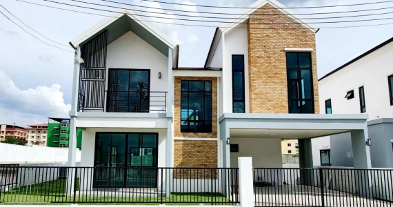 รูปภาพ เดอะ ไฮฟ์ โรจนะ (The Hive Rojana)