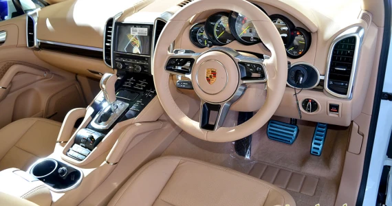 รูปภาพ ปอร์เช่ Porsche Cayenne Turbo S E-Hybrid ปี 2014