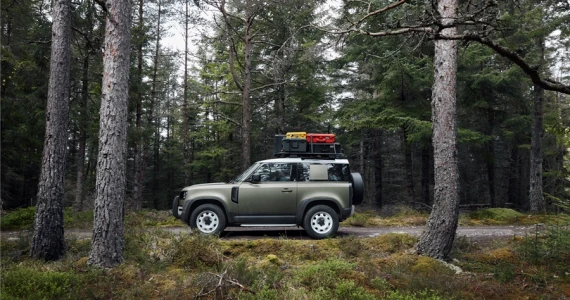 รูปภาพ แลนด์โรเวอร์ Land Rover Defender 90 Petrol 2.0 SE Ingenium ปี 2020