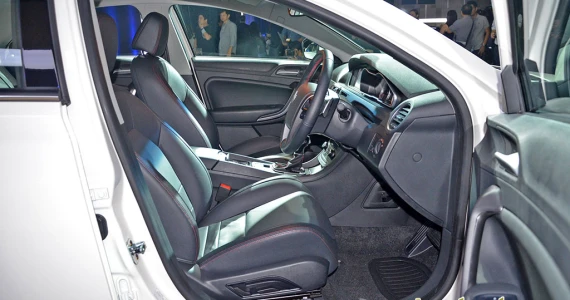 รูปภาพ เอ็มจี MG 6 1.8 C Turbo DCT ปี 2015