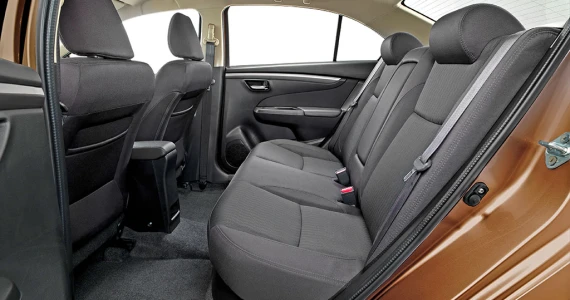 รูปภาพ ซูซูกิ Suzuki Ciaz GA MT ปี 2015