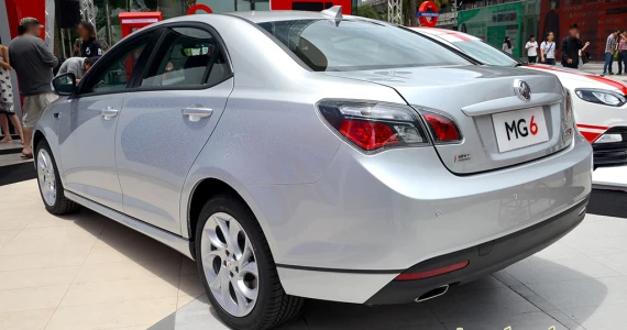 รูปภาพ เอ็มจี MG 6 1.8 X Turbo Sunroof DCT ปี 2014