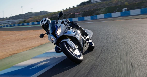 รูปภาพ บีเอ็มดับเบิลยู BMW HP 4 ปี 2013