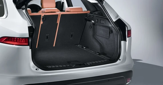 รูปภาพ จากัวร์ Jaguar F-Pace 2.0 Portfolio ปี 2016
