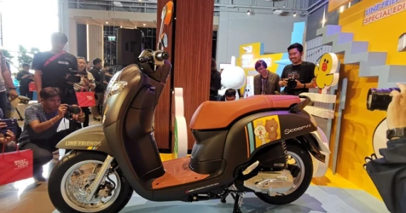 รูปภาพ ฮอนด้า Honda Scoopy i LINE FRIENDS Special Edition ปี 2019