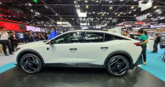 รูปภาพ เปอโยต์ Peugeot 408 GT ปี 2023