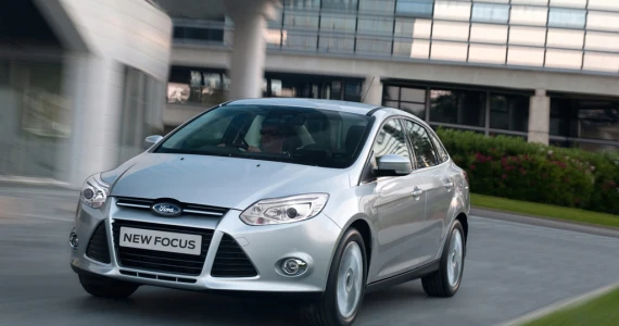 รูปภาพ ฟอร์ด Ford Focus 4Dr 2.0L Ti-VCT GDi Titanium+ PowerShift AT ปี 2012