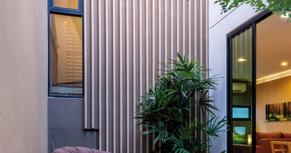 รูปภาพ เรดวูด ดิ เออร์เบิ้น ฮาบิแทด (Redwood The Urban Habitat)