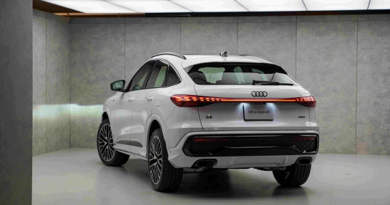 รูปภาพ อาวดี้ Audi-Q5 Sportback e hybrid quattro Tech Pro-ปี 2025