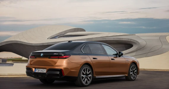 รูปภาพ บีเอ็มดับเบิลยู BMW i 7 M70 xDrive ปี 2023
