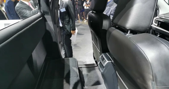 รูปภาพ อีซูซุ Isuzu D-MAX V-CROSS 2 ประตู 3.0 Ddi Z M/T ปี 2019