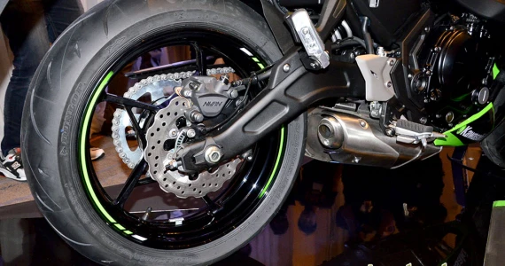รูปภาพ คาวาซากิ Kawasaki Ninja 650 KRT Edition ปี 2016