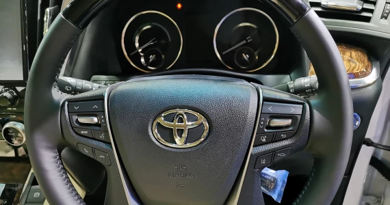 รูปภาพ โตโยต้า Toyota Alphard Vellfire 2.5 ปี 2020