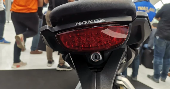 รูปภาพ ฮอนด้า Honda CB 300R MY2019 ปี 2019