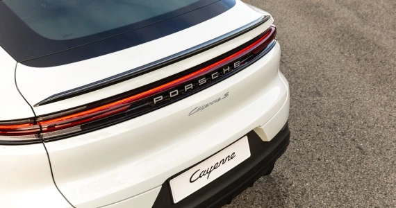 รูปภาพ ปอร์เช่ Porsche Cayenne S E-Hybrid Coupé ปี 2024