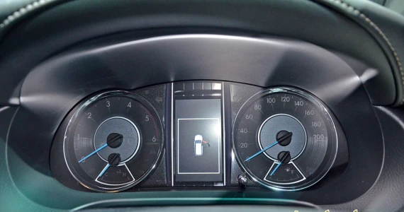 รูปภาพ โตโยต้า Toyota Fortuner 2.4G 2WD MT ปี 2015