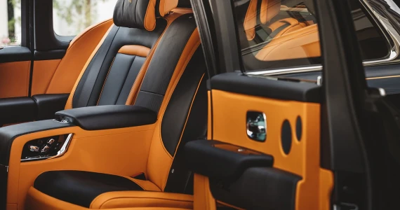 รูปภาพ โรลส์-รอยซ์ Rolls-Royce-Cullinan SUV-ปี 2023