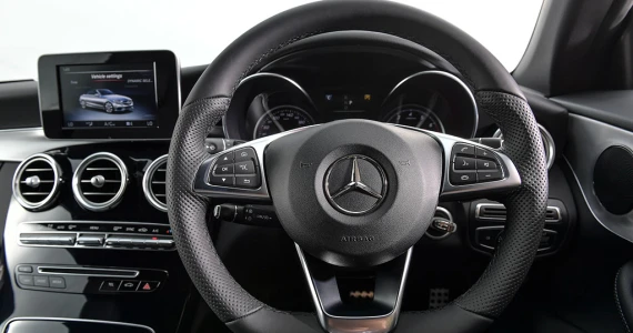 รูปภาพ เมอร์เซเดส-เบนซ์ Mercedes-benz C-Class C 300 Cabriolet AMG Dynamic ปี 2016
