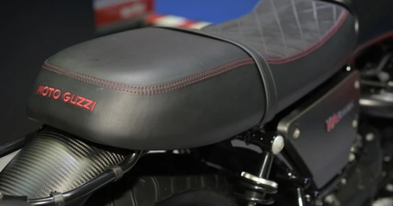 รูปภาพ โมโต กุชชี่ Moto Guzzi V7 III Carbon ปี 2018