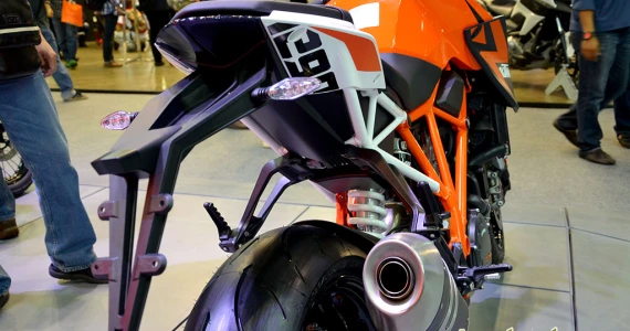 รูปภาพ เคทีเอ็ม KTM 1290 Super Duke R ปี 2013