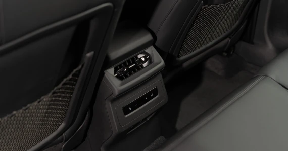 รูปภาพ อาวดี้ Audi Q6 e-tron Performance ปี 2024