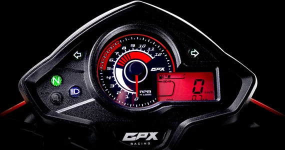 รูปภาพ จีพีเอ็กซ์ GPX CR5 EFI ปี 2016