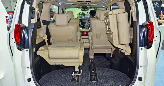 รูปภาพ โตโยต้า Toyota Alphard 2.5 Hybrid ปี 2015