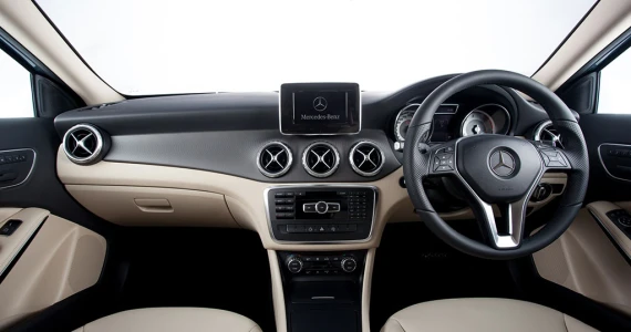 รูปภาพ เมอร์เซเดส-เบนซ์ Mercedes-benz GLA-Class GLA 200 Urban ปี 2014