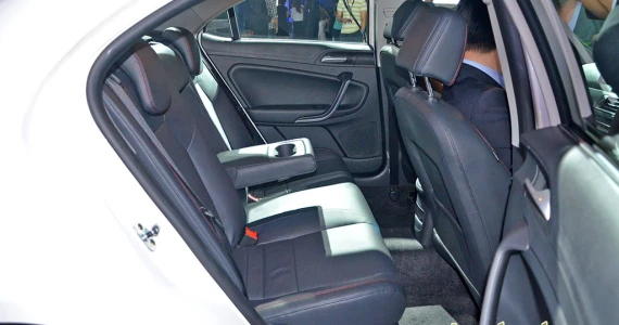 รูปภาพ เอ็มจี MG 6 1.8 X Turbo Sunroof DCT ปี 2015
