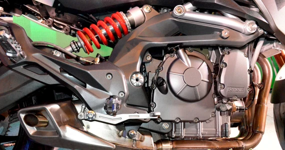 รูปภาพ เบเนลลี Benelli TNT 600 GT ปี 2014