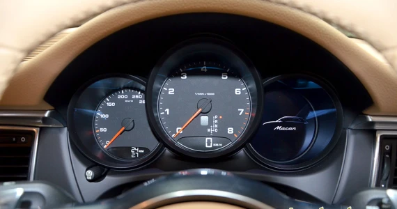 รูปภาพ ปอร์เช่ Porsche Macan S Diesel ปี 2014