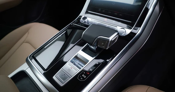 รูปภาพ อาวดี้ Audi Q7 45 TDI quattro S line MY20 ปี 2020