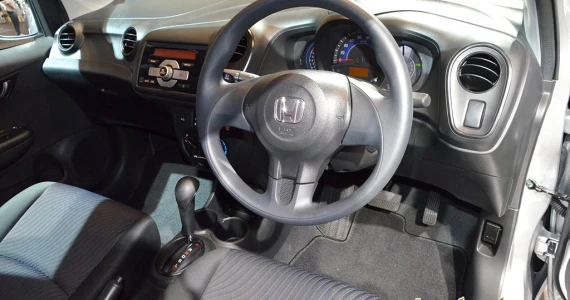 รูปภาพ ฮอนด้า Honda Mobilio S AT ปี 2014