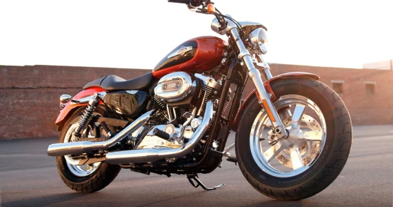 รูปภาพ ฮาร์ลีย์-เดวิดสัน Harley-Davidson Cruiser Sportster 1200 Custom ปี 2016