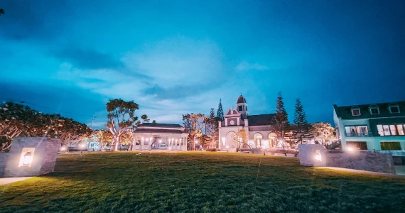 รูปภาพ สีวลี ศรีนครินทร์ - ร่มเกล้า (Sivalee Srinakarin - Romklao)