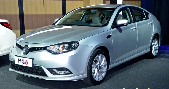 รูปภาพ เอ็มจี MG 6 1.8 D Turbo Sunroof DCT Fastback ปี 2015