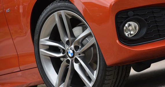รูปภาพ บีเอ็มดับเบิลยู BMW Series 1 118i Sport ปี 2015